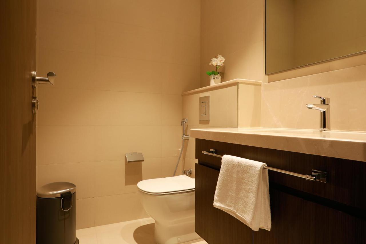 Elegant Apartment With Direct Access To Dubai Mall ภายนอก รูปภาพ