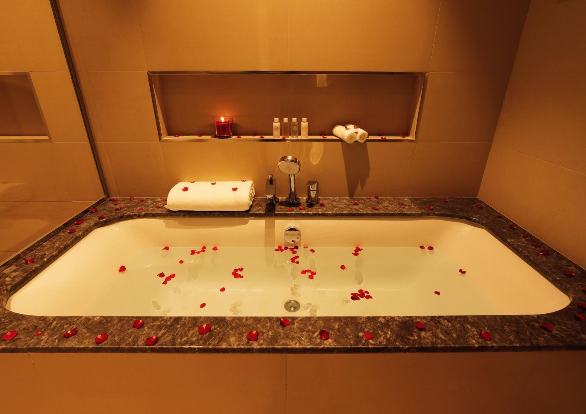Elegant Apartment With Direct Access To Dubai Mall ภายนอก รูปภาพ