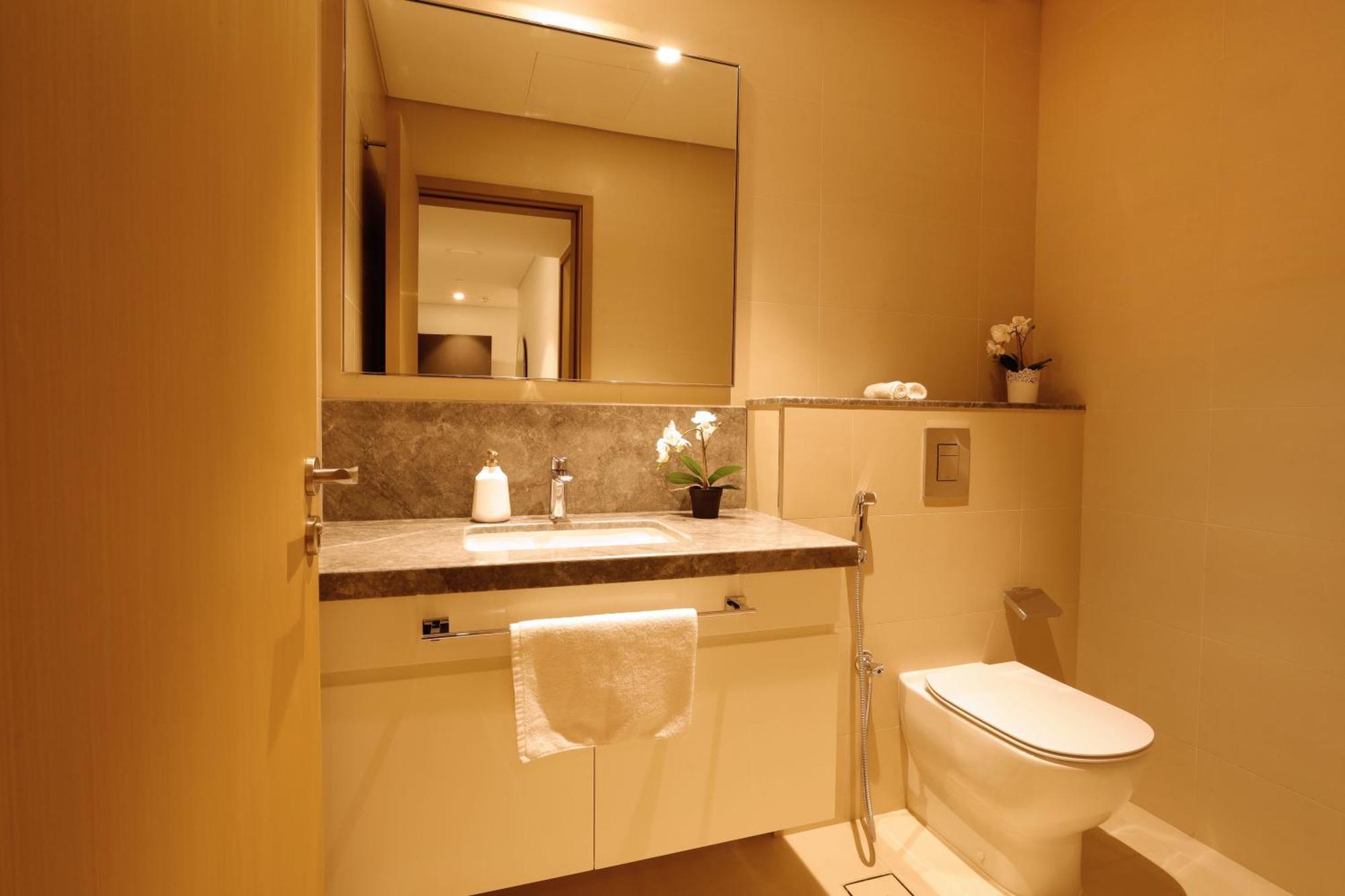 Elegant Apartment With Direct Access To Dubai Mall ภายนอก รูปภาพ
